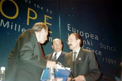 Turkin pääministeri Bülent Ecevit oli Helsingin EU-huippukokouksen seuratuin vieras.