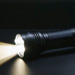 La Renaissance de la Lampe Torche : Éclairer l’Avenir avec des Innovations Intelligentes et Durables