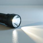 Des phares de nécessité aux gadgets intelligents : L’avenir lumineux de la lampe de poche